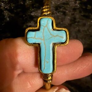 NWT Boutique Turquoise Cross Bracelet – Gold Tone – Boho Western